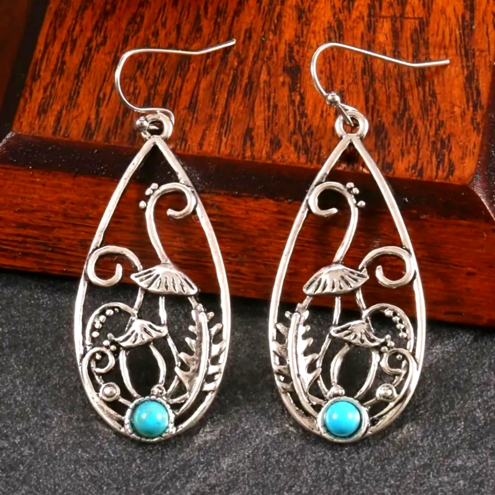 Poppy earrings